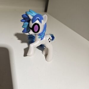 MY LITTLE PONY  DJ PONY ACTION FIGURE TOY